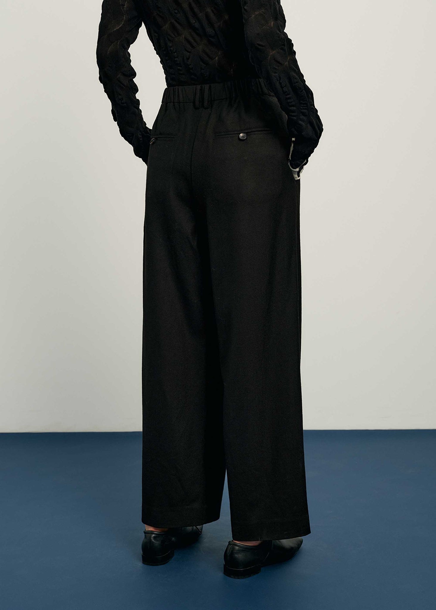 Black Cropped Wide Pants