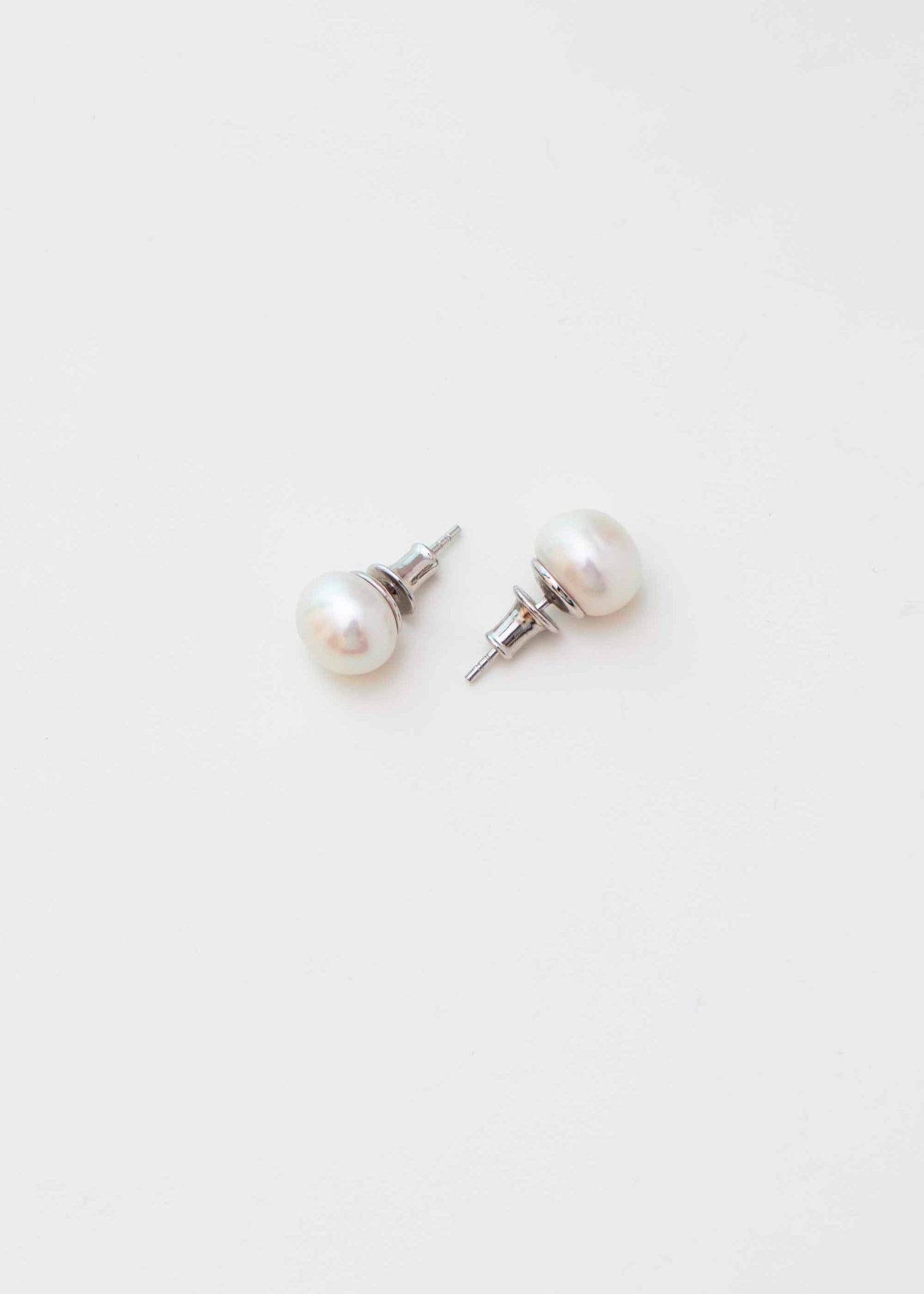 Mini Blur Pearl Earrings