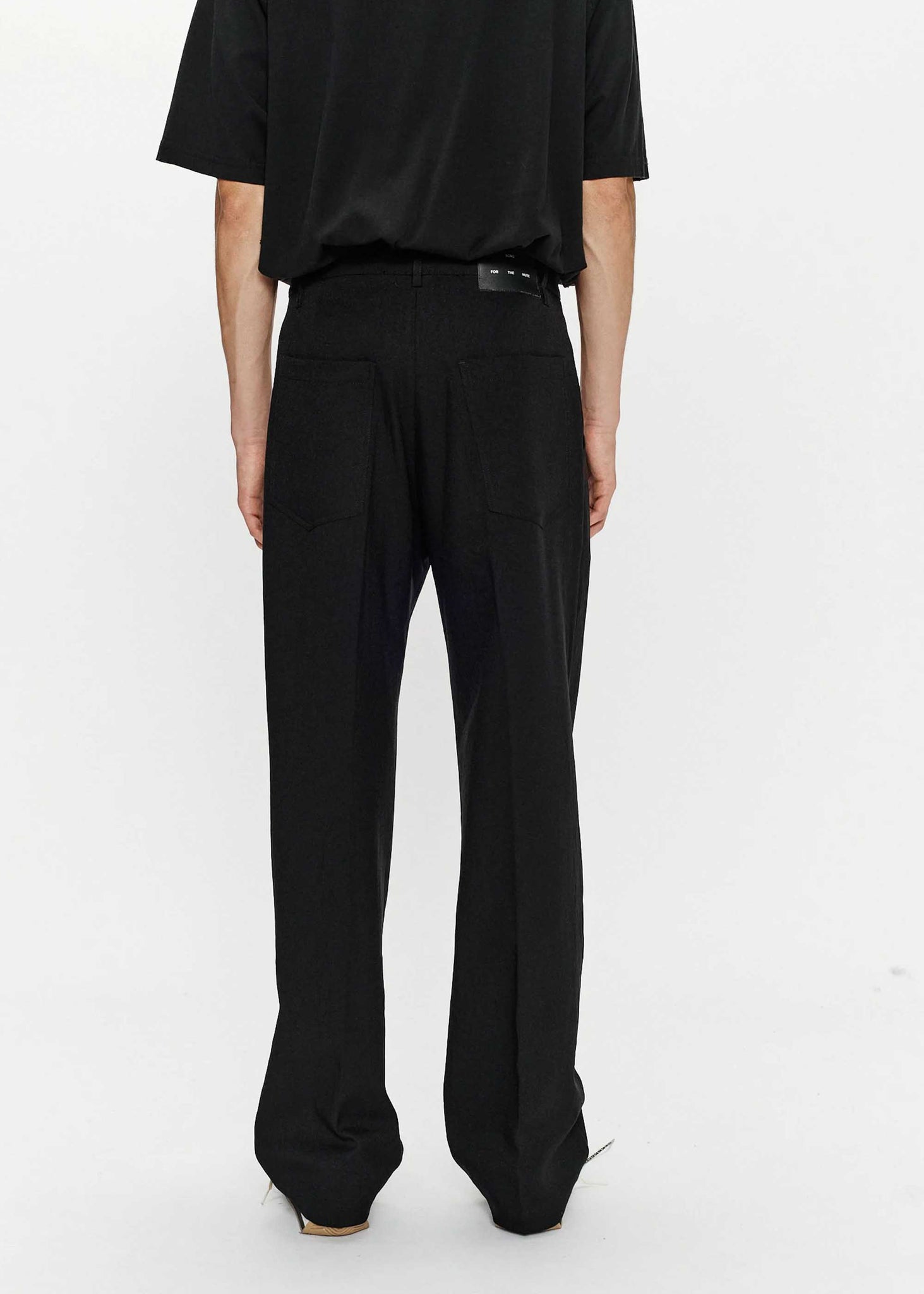 Black Single Pleated Trousers