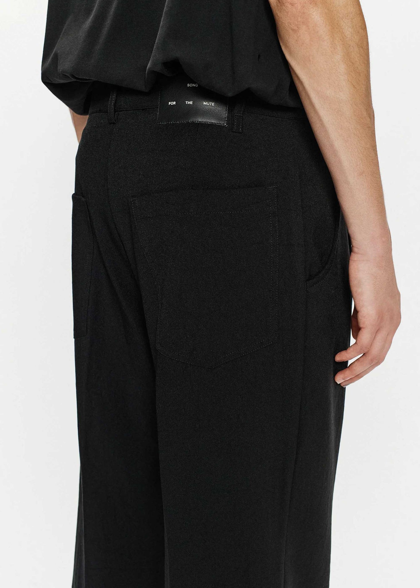 Black Single Pleated Trousers