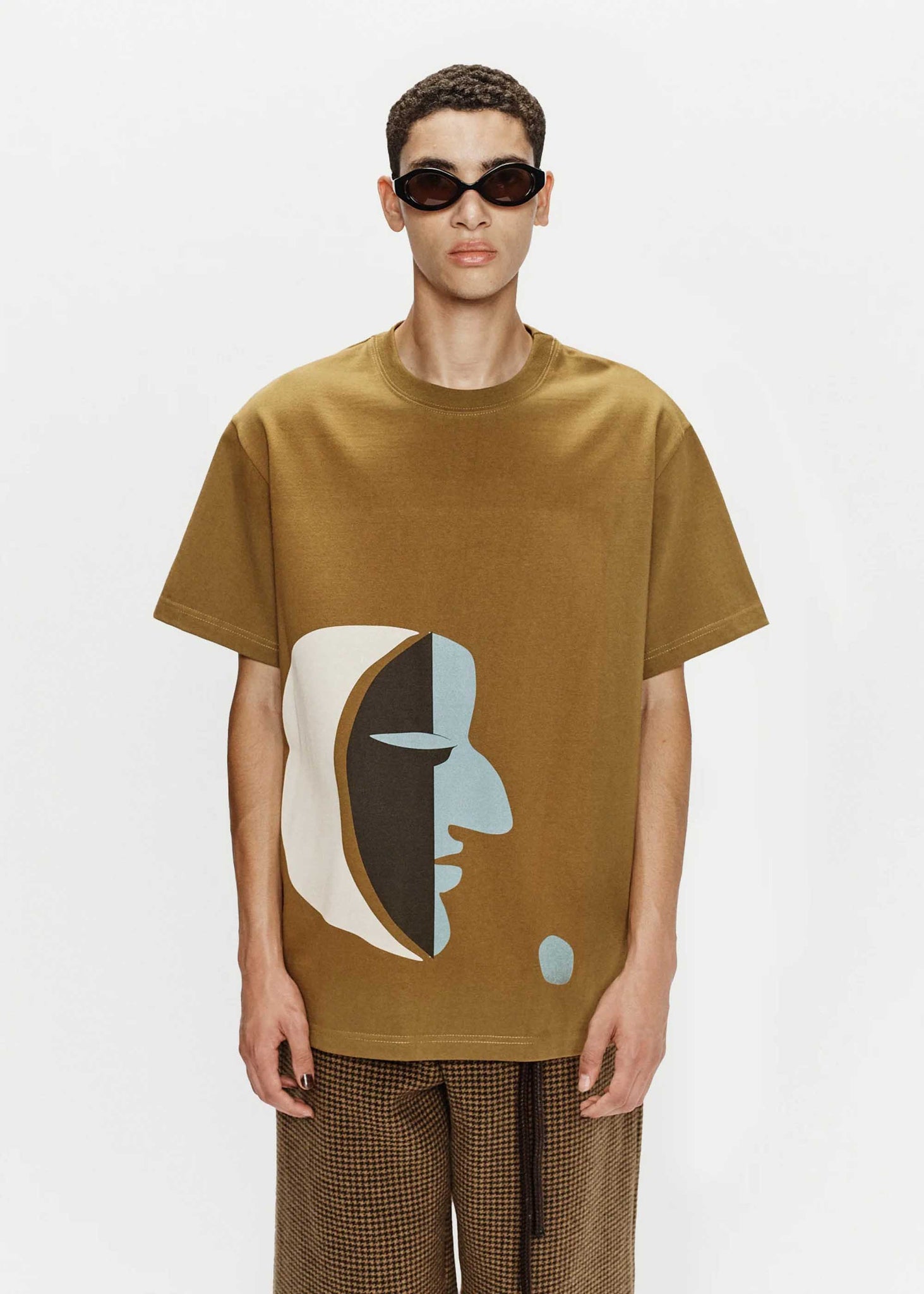 Brown Face Graphic T-Shirt