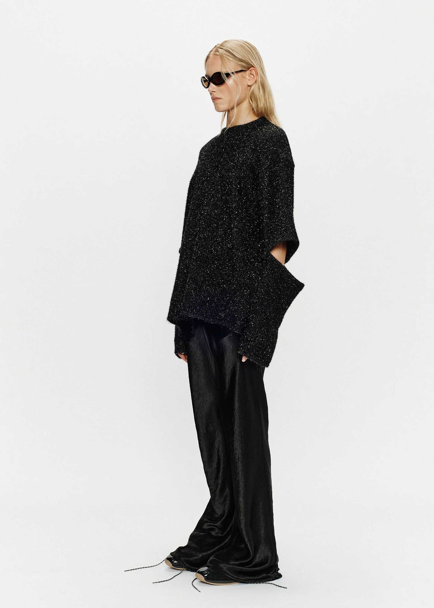 Black Speckled Slit Sleeve Sweater