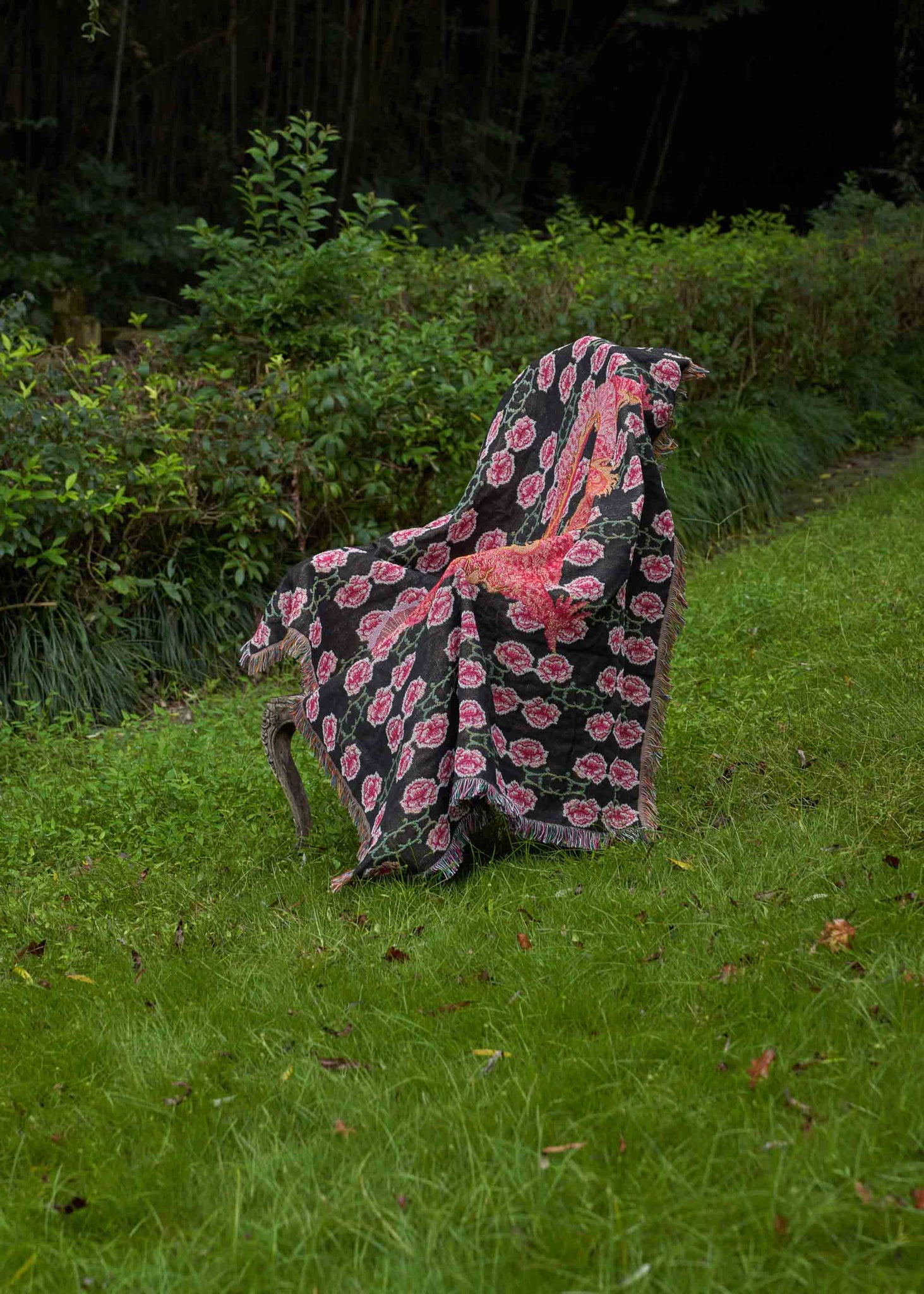 Black & Pink Jacquard Dragon Throw Blanket