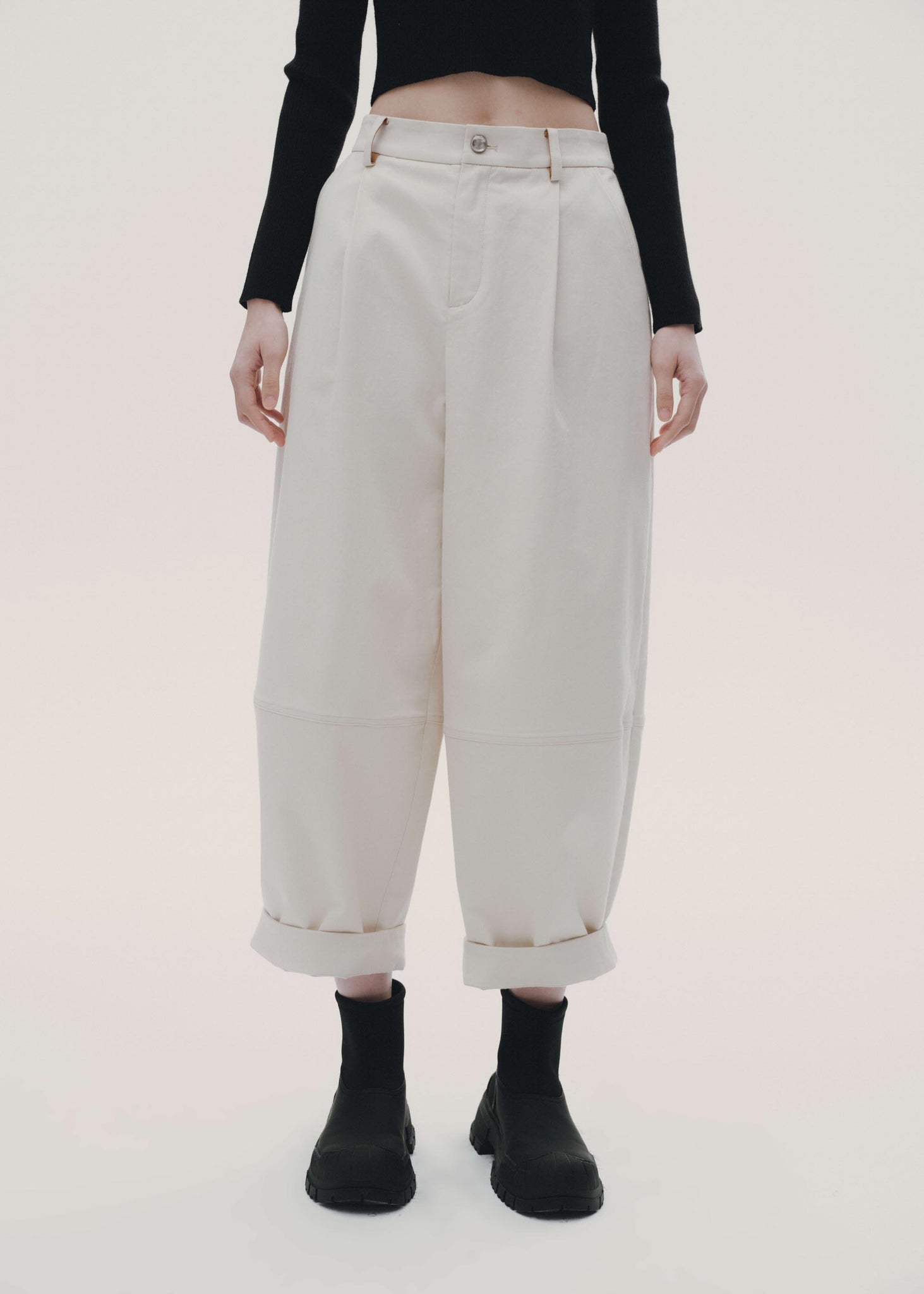 White Barrel Trousers