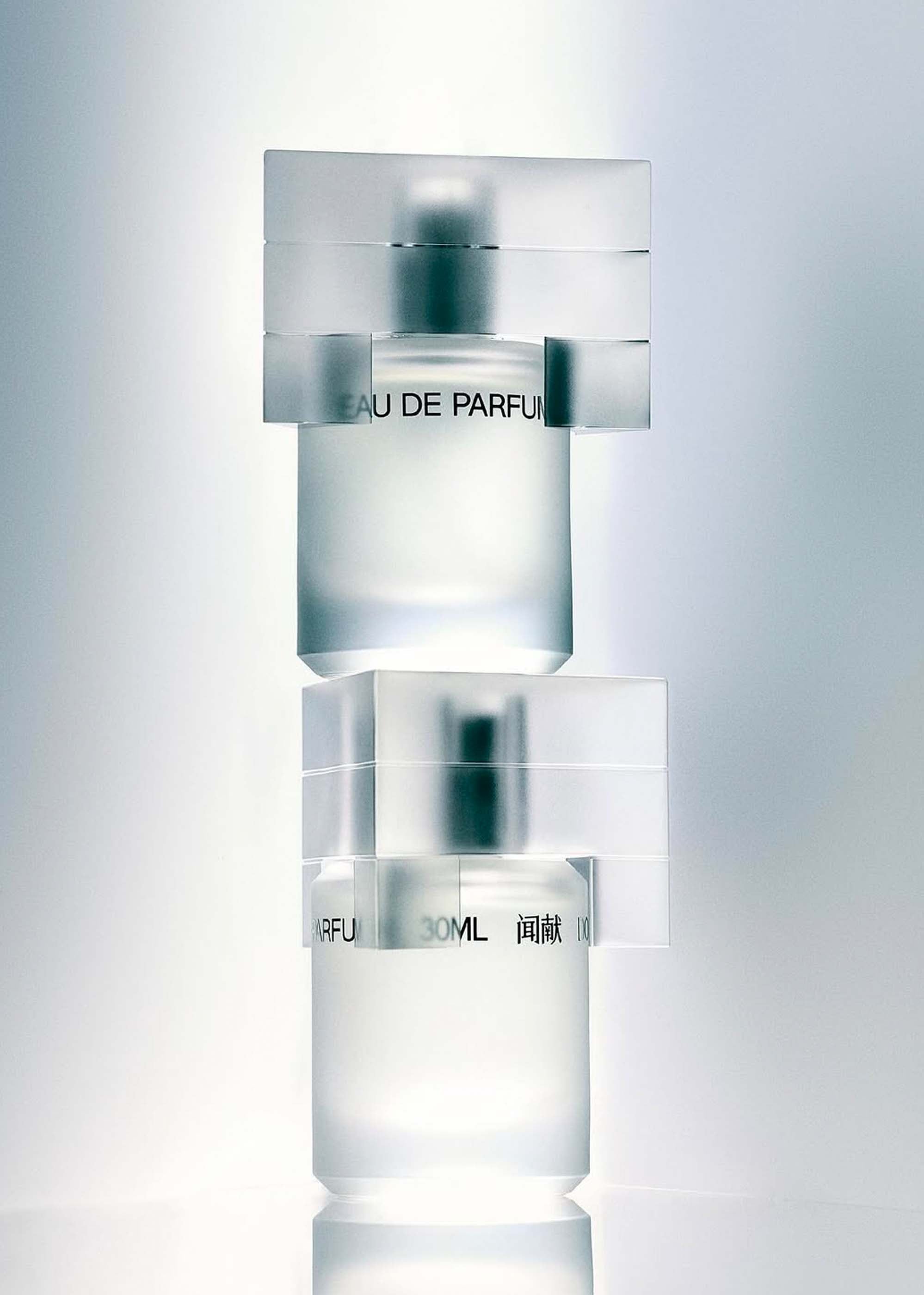 DOCUMENTS: FEATHER Eau de Parfum | 157Moments