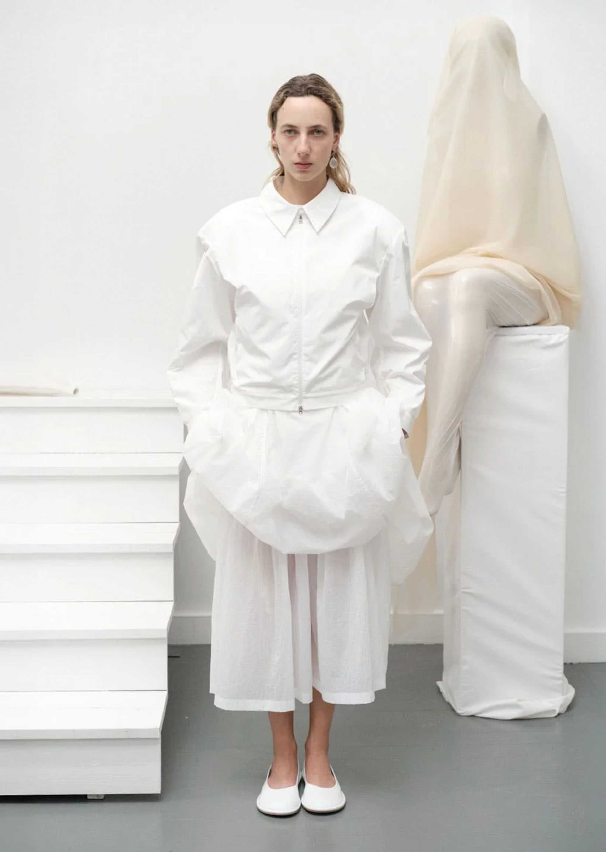 AMOMENTO: White Shirring Culotte Pants | 157Moments