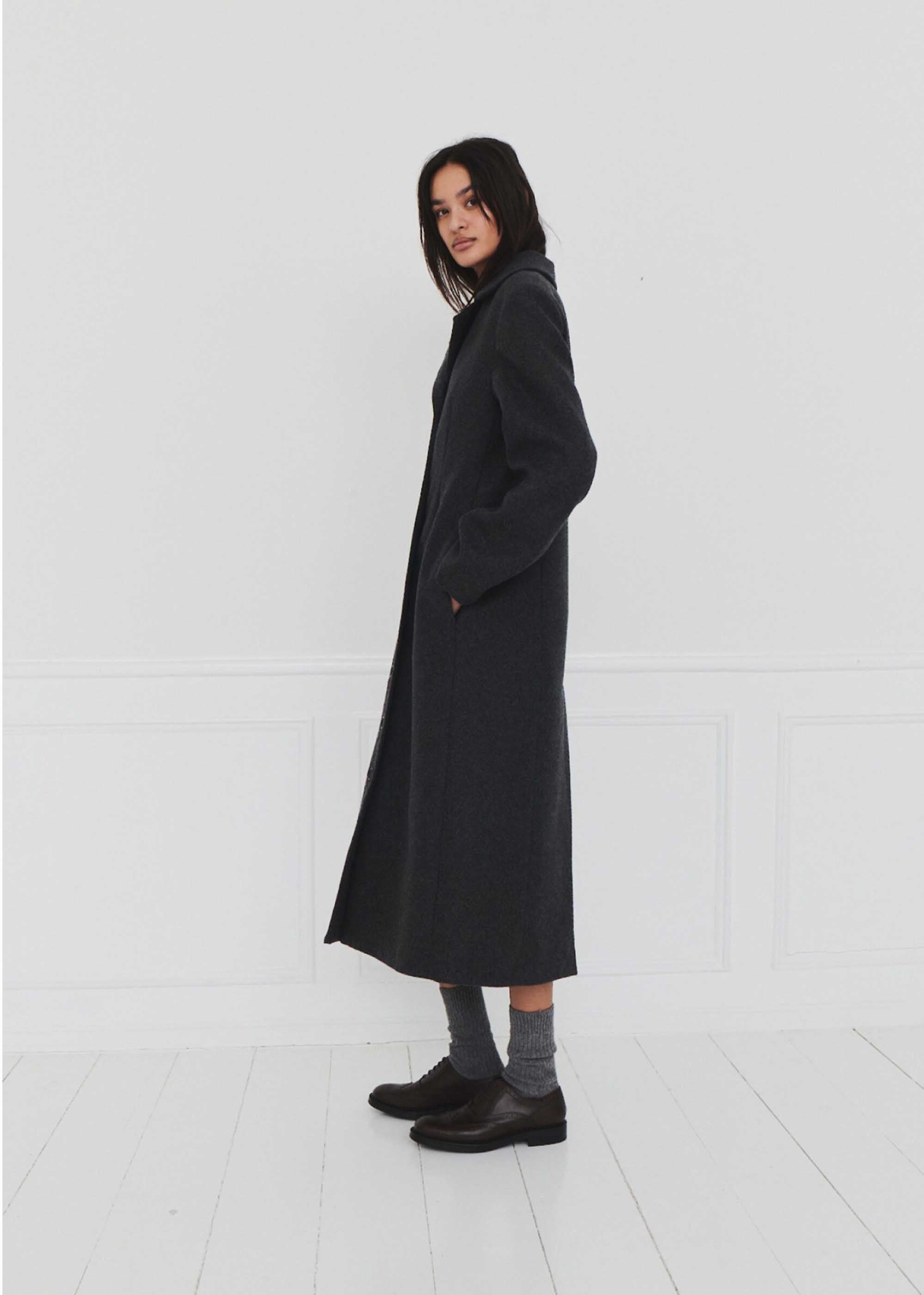 epine volume wool tailored coat gray⭐️ epine volume wool tailored coat gray⭐️ epine volume wool