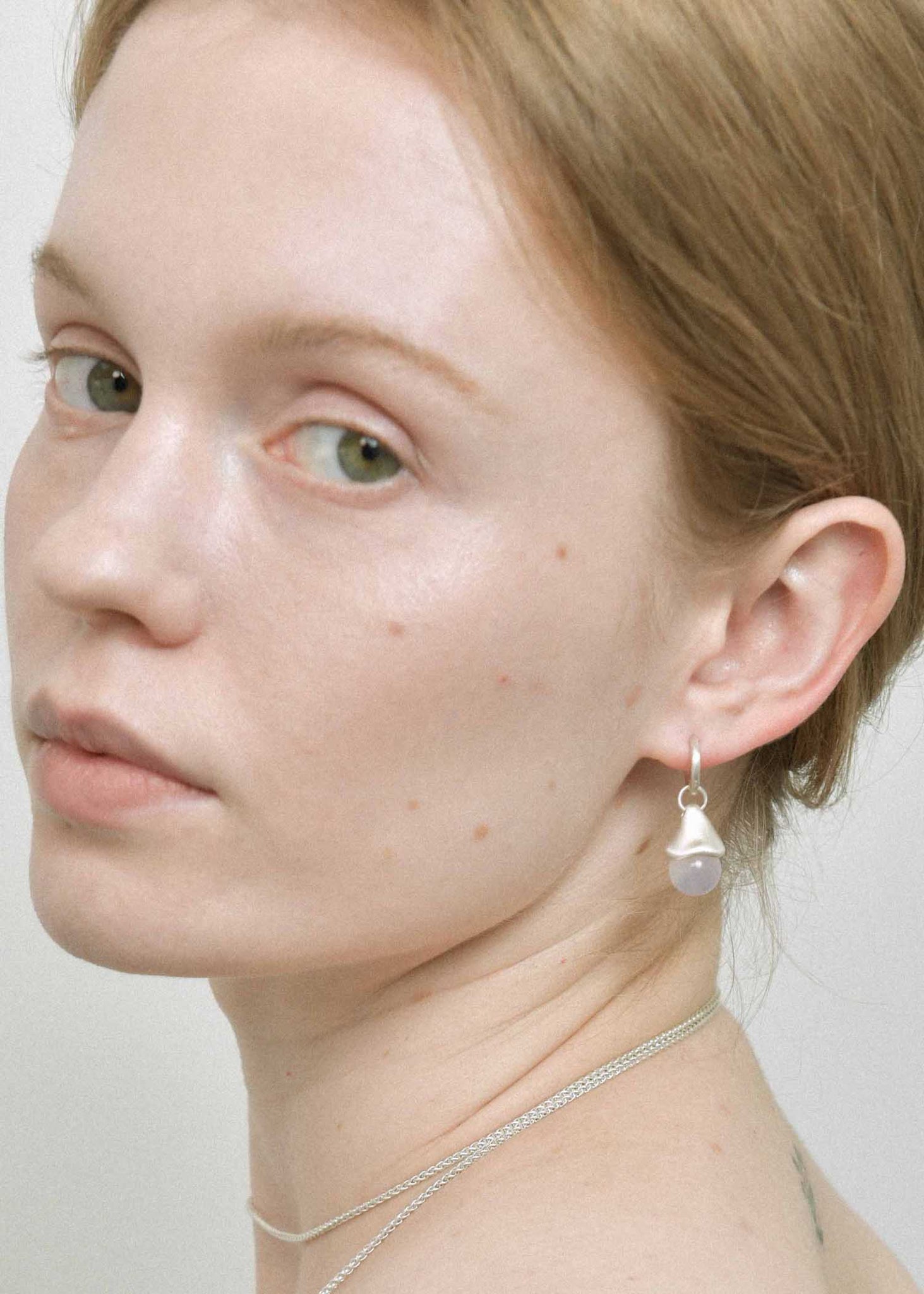 White Flow Teardrop Earrings