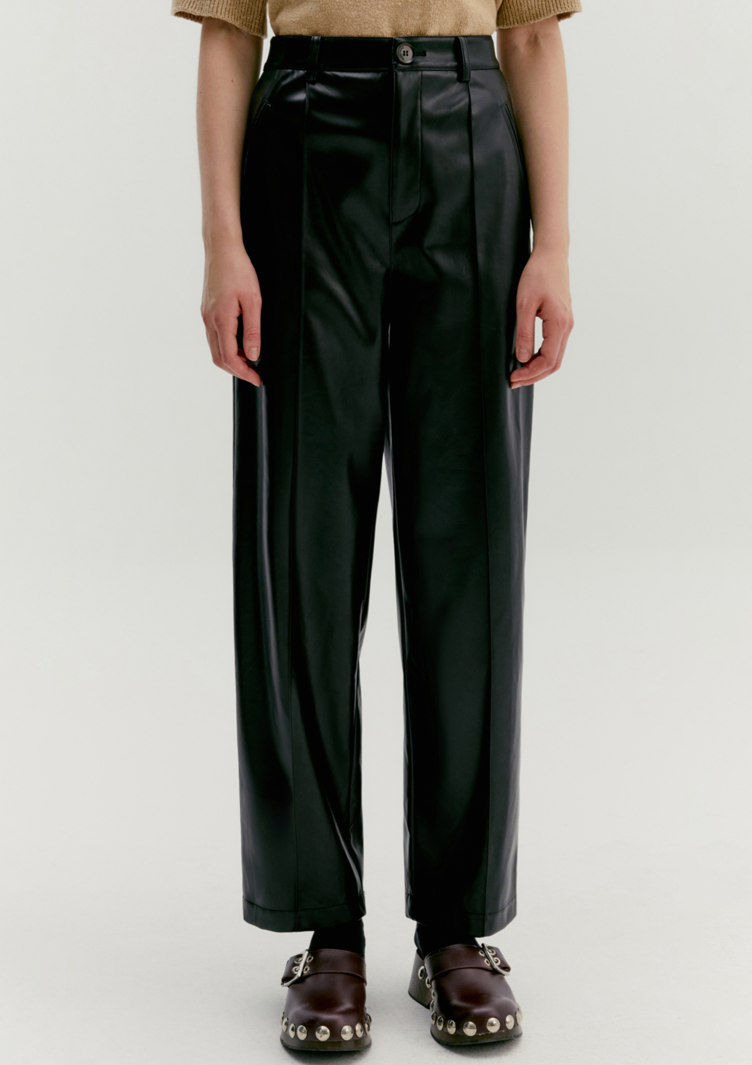 INSISFEMME: Black Vegan Leather Cropped Pants | 157Moments