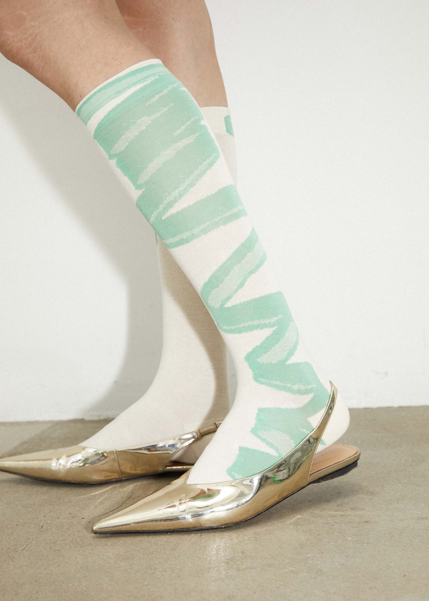 Pattern Calf-High Socks - 157Moments