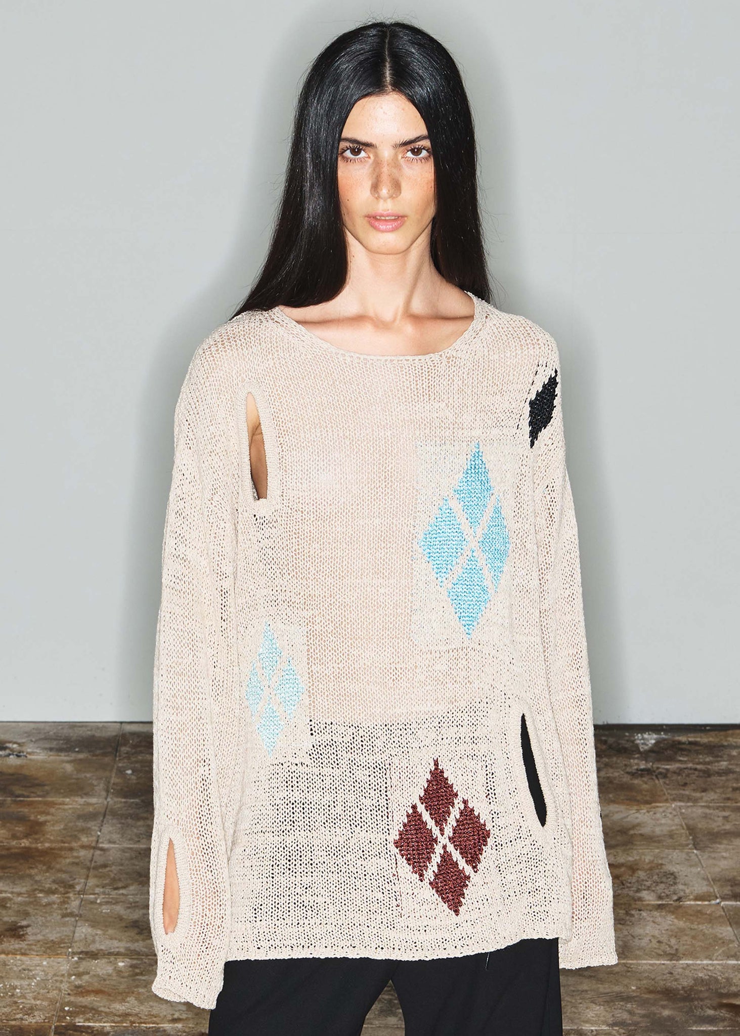 Beige Argyle Cut-Out Knit Pullover - 157Moments